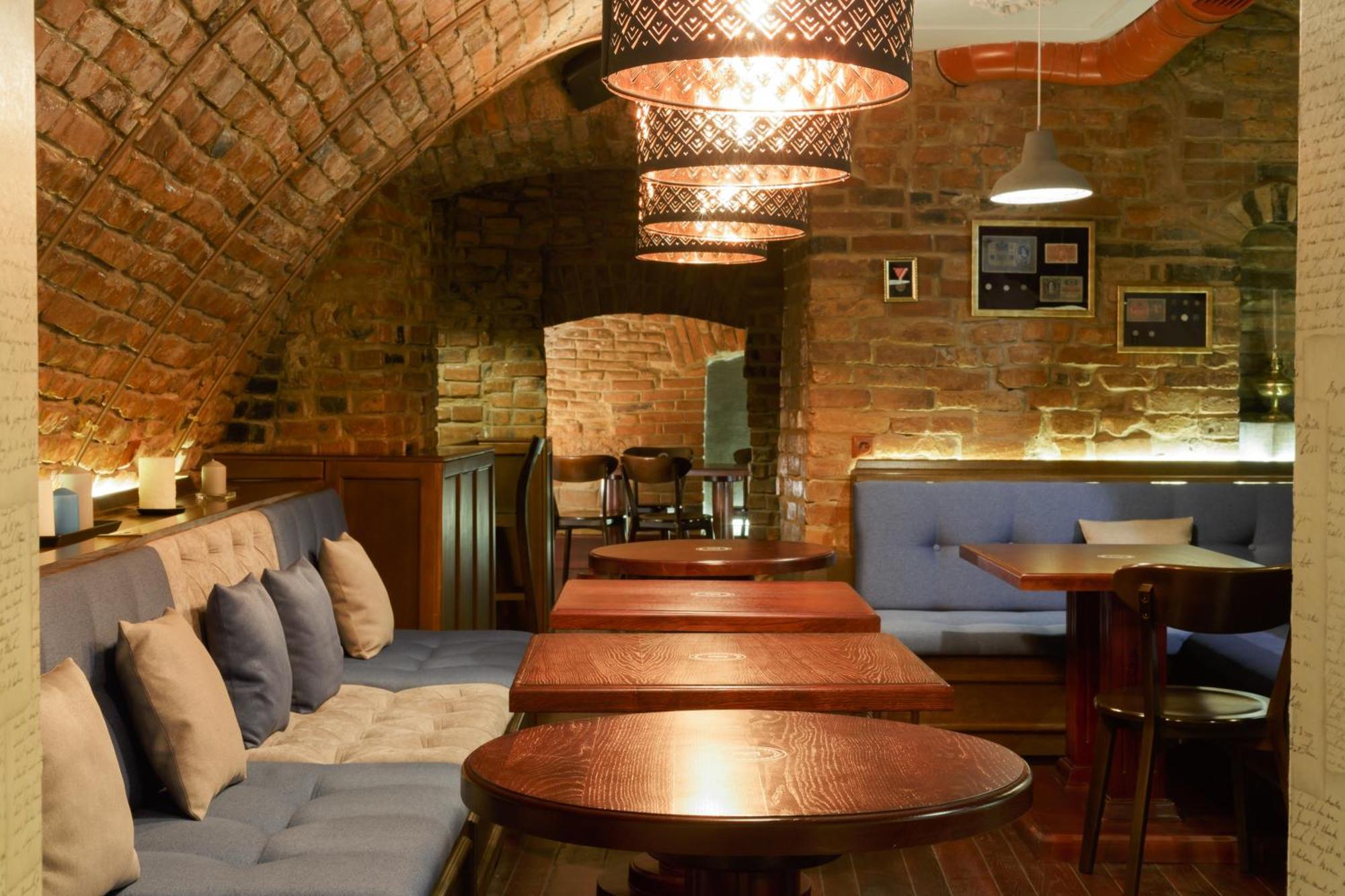 Franz Hotel&Restaurant Ivano Frankivsk Bagian luar foto
